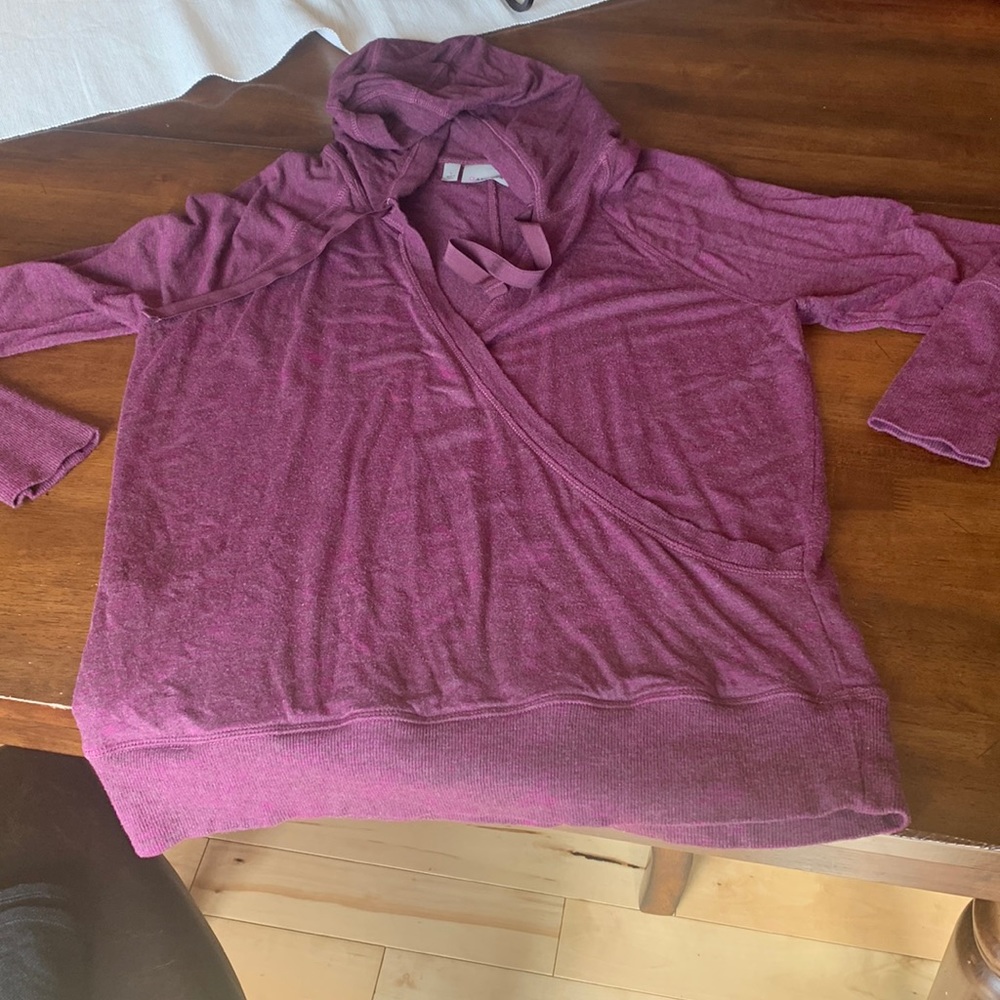 Athleta shirt/hoodie